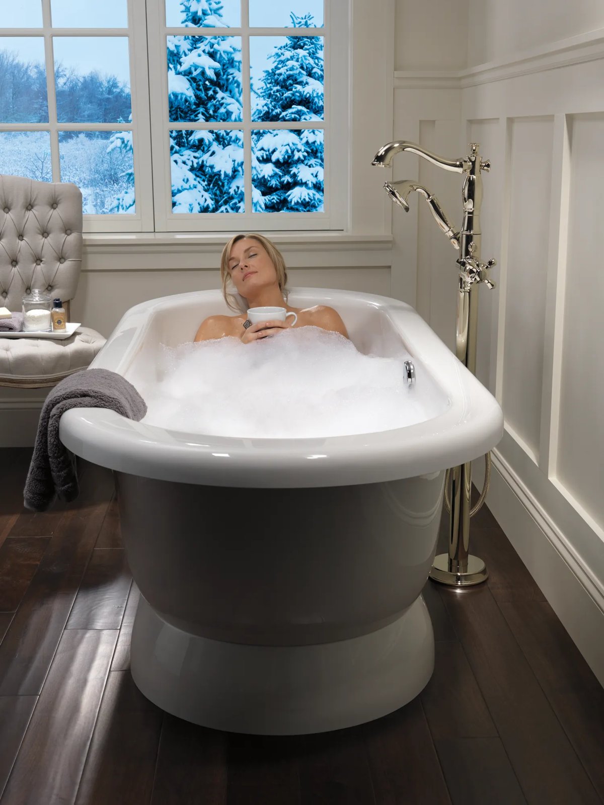 Thumbnail image of product: Traditional Floor Mount Tub Filler Trim - Less Handle